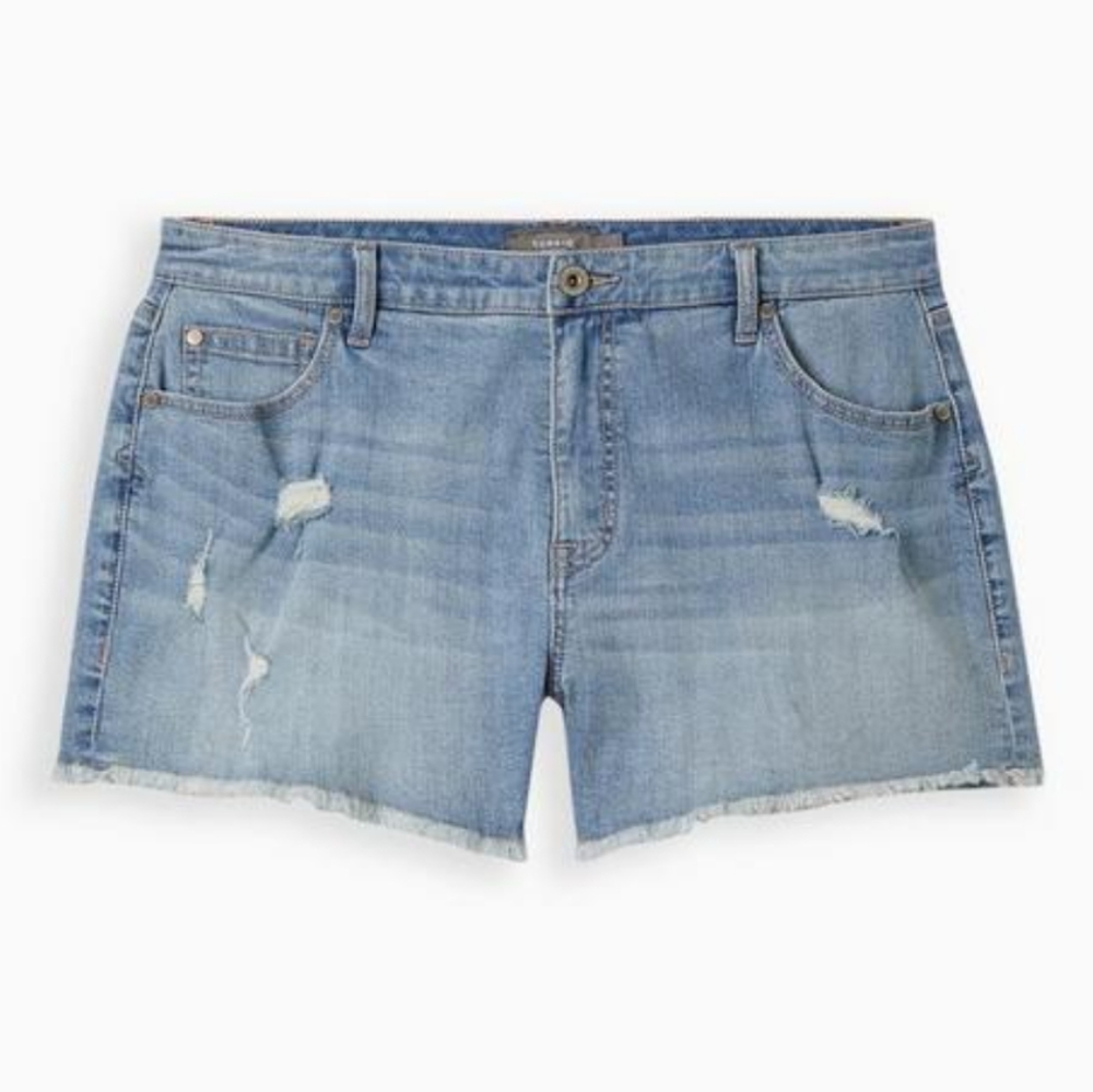 Torrid sz 26 high rise light denim shorts